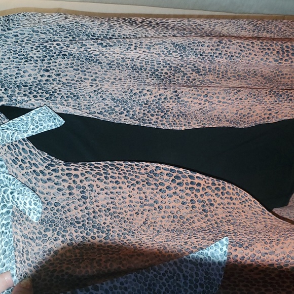 Guess summer dress - Picture 2 of 5